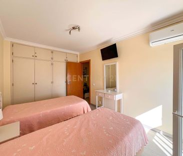 AV TOMAS CABREIRA EDF CONCORDE 14 01, Portimão, Faro 8500-802 - Photo 4