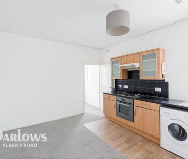 2 bedroom apartment to rent - Photo 6