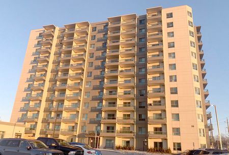 Newport Village II - Photo 2