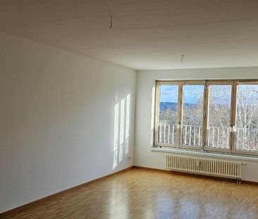 Helle 3-Zimmer Wohnung wartet auf neue Bewohner! Wohnberechtigungss... - Photo 3