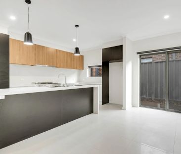 Elegant Family Living in a Prime Wollert Location - Photo 2