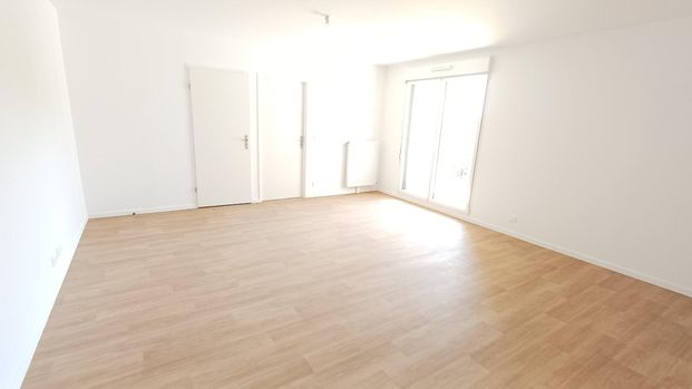 location Appartement T2 DE 48.73m² À DOURDAN - Photo 1