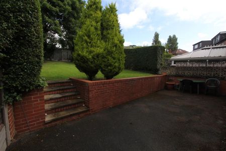 Stainburn Crescent, North Leeds, LS17 6NS - Photo 3