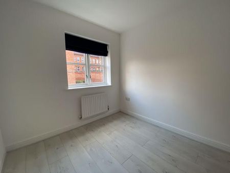 3 bedroom terraced house to rent - Photo 3