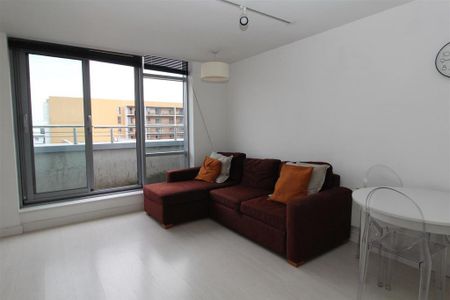 1 bedroom flat to rent - Photo 3