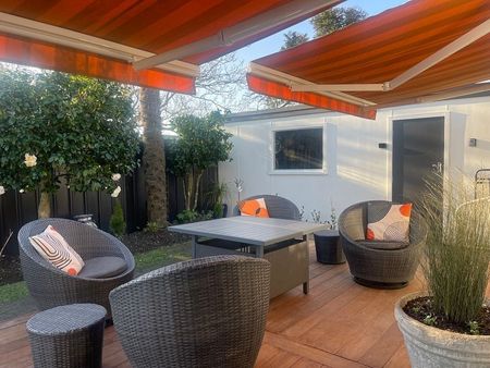 Large rear central unit, fully furnished - Photo 2