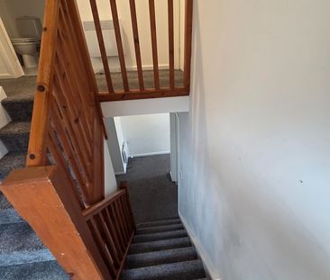 2 Bed Flat, Fountain Court, CH42 - Photo 4