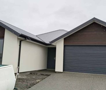 Brand New Family Home - Photo 3