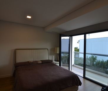 Moradia isolada T4+1 para arrendamento no Alto da Barra em Oeiras - Photo 5