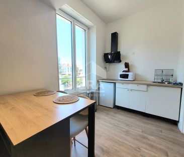 LOCATION - PAU - T1 meublé de 28 m² rénové et moderne - Photo 1