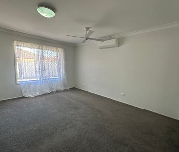 Charming two-bedroom villa, a delightful blend of comfort and conve... - Photo 3