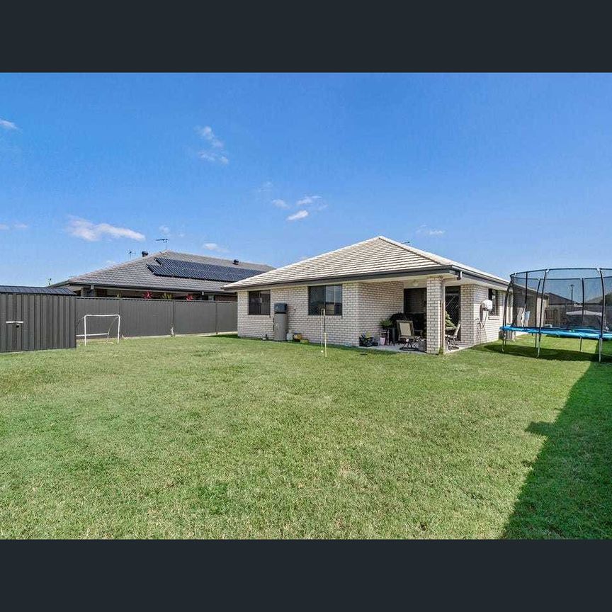 Spacious, Stylish & Superbly Located - Photo 1