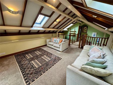 3 bedroom detached house to rent - Photo 2