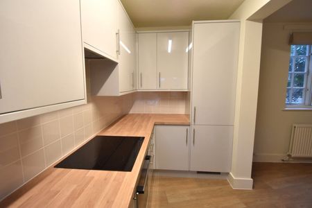 North Field Cottage, Lake End Road, Dorney,SL4 - Photo 5