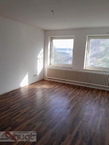 Exposé 2611 • Altstadt gefällig? 2-ZKB Wohnung mit Balkon sucht.........! - Foto 2