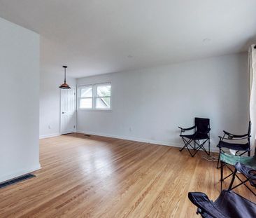 For Lease - 1020 Brewer Street Unit# Main, Peterborough Central, On... - Photo 2