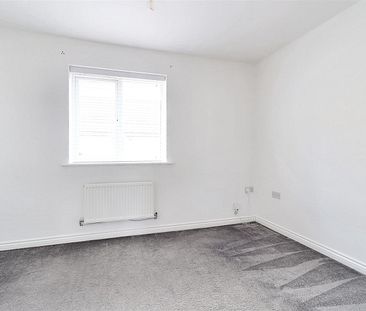 2 Bedroom House to let - Photo 3