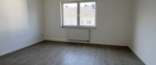 Großzügige 3-Zi-Wohnung wartet auf neue Mieter - Photo 1