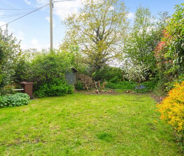 3 bedroom semi-detached house to rent - Photo 4