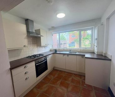 2 bedroom terraced house to rent - Photo 4