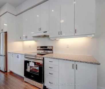 For Lease - 56 Rustle Woods Avenue, Markham, Ontario - Photo 3