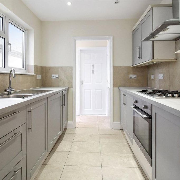 2 bedroom terraced house to rent - Photo 1