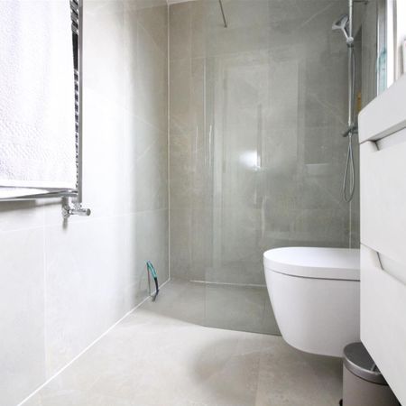 Harrow View, Uxbridge - Photo 4