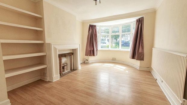 3 bedroom semi-detached house to rent - Photo 1
