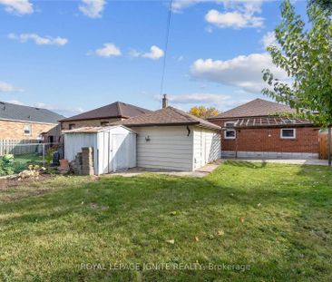 For Lease - 35 Archwood Crescent Unit# Main, Toronto, Ontario - Photo 2