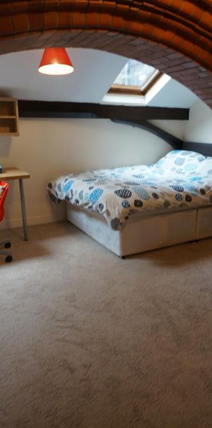 Flat 20 Tabernacle Chapel Garth Road - Photo 1