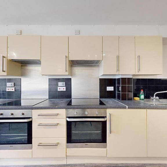 Flat share to rent - Photo 1