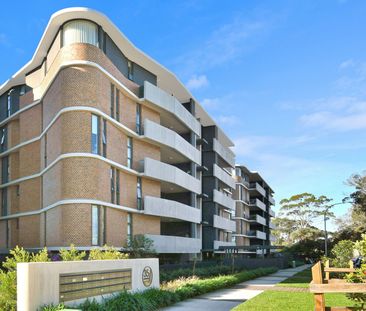 Oversized Two-Bedroom Apartment - Photo 5