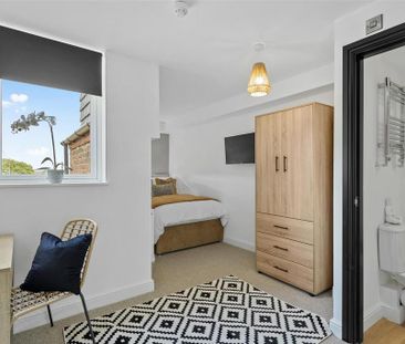 Studio to rent - Photo 6