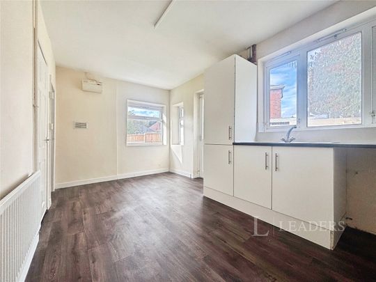 3 bedroom house to rent Guy Avenue, Wolverhampton, West Midlands, WV10 - Photo 1