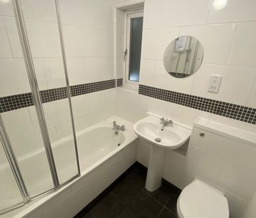 Room in a Shared Flat, St. Lukes Close, SE25 - Photo 3