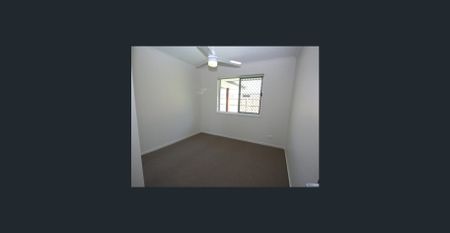 Spacious Quality Duplex In Quiet Street! - Photo 2