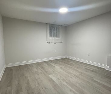 For Lease - 9 Humberstone Crescent, Brampton, Ontario - Photo 5