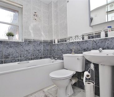 Southwood Avenue, Woking, Surrey, GU21 - Photo 1