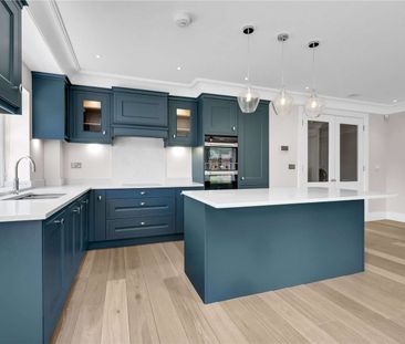 An exquisite two bedroom set in a unique boutique development - Photo 5