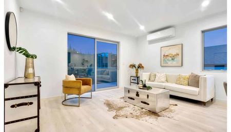 83 Pacific Heights Road, Orewa – Modern Coastal Living with Space for the Whole Family - Photo 2