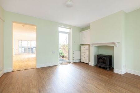 55, Ferry Road - Photo 2