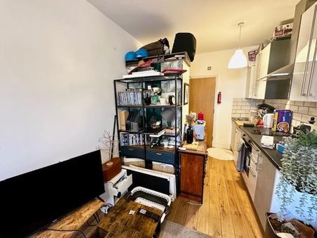 Studio to rent - Photo 3