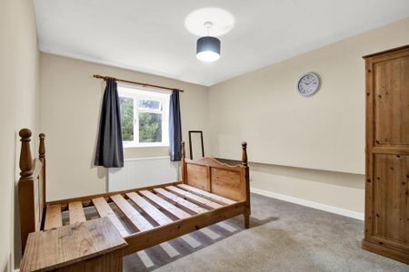 3 bedroom apartment to rent - Photo 5