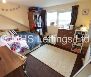 4 Bedroom Mid Terraced House for rent in Ashville Avenue - Photo 5