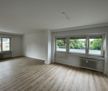 Direkt am Schwanenteich! Schöne, lichtdurchflutete 3 Zimmer-Wohnung mit Balkon, Professorenweg 27, Gießen - Photo 5