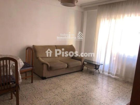 Piso en alquiler en Carmelitas - Photo 1