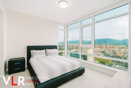 Condo in Burnaby, BC - Photo 5
