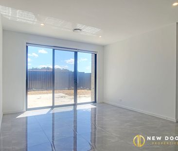 3/32 Sunnyman Street, Taylor ACT 2913 - House For Rent | Domain - Photo 1