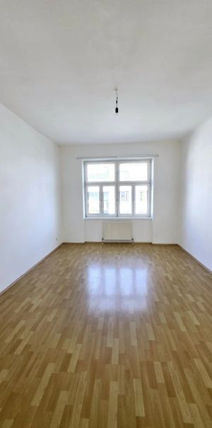 Praktisch, hell und unbefristet: 1-Zimmer-Wohnung in Wien-Simmering - Photo 1