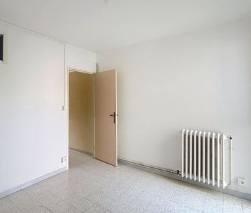 Apartment - Photo 2